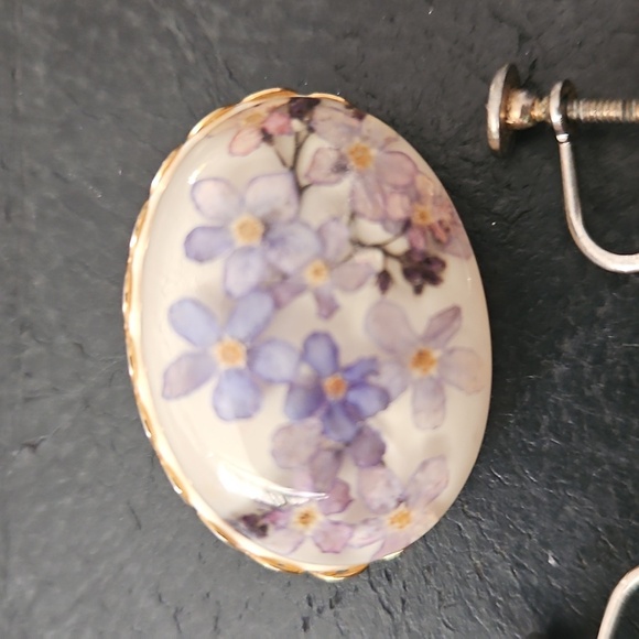 Vintage Embedded FlowersJewelry Set with Purple and Gold Accents Earing & brooch - Picture 5 of 9